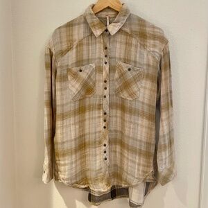 NWOT FREE PEOPLE Year-Round Light Double-Fabric Gauze-Flannel Shirt.